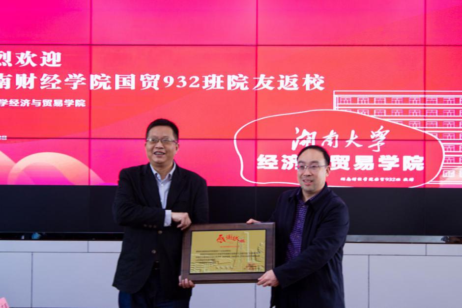 说明: 2